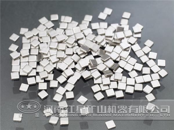 锡 锡