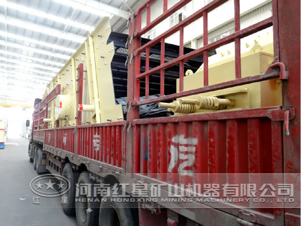 圆振动筛发货现场 圆振动筛发货现场