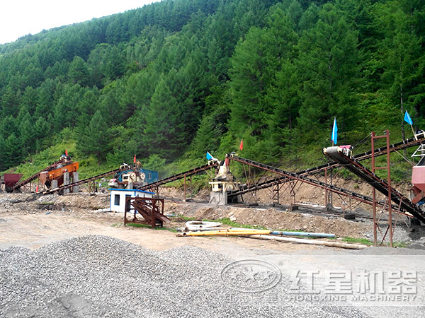 新型制砂机生产现场 新型制砂机生产现场