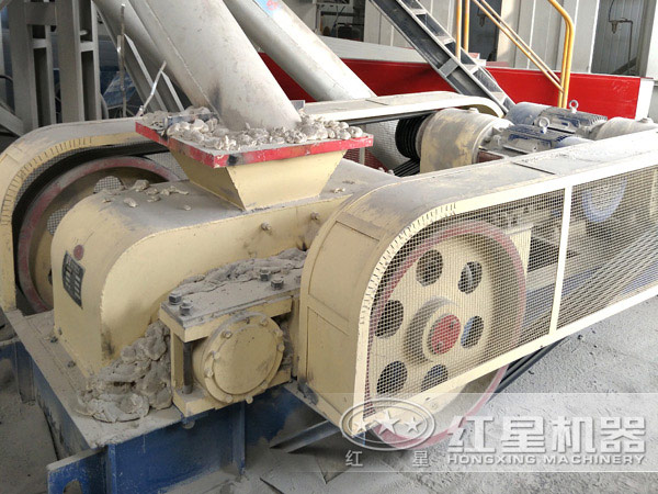 对辊式破碎机作业现场 对辊式破碎机作业现场