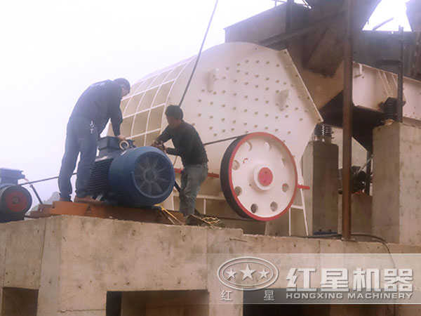 重锤破安装、调试现场 重锤破安装、调试现场