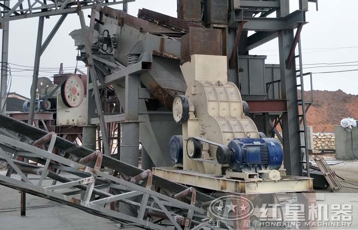 双级粉碎机客户现场 双级粉碎机客户现场