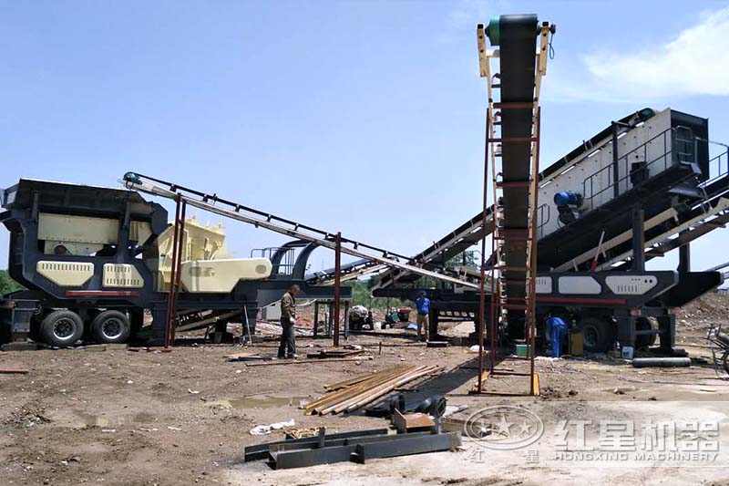 时产200吨流动打碎石机设备客户现场 时产200吨流动打碎石机设备客户现场