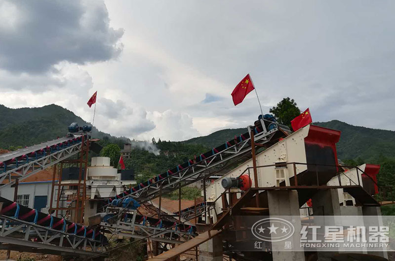 河卵石制砂加工现场 河卵石制砂加工现场